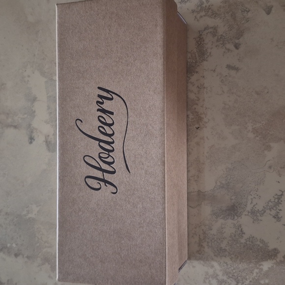 Sturdy Shoe Box - Picture 2 of 2